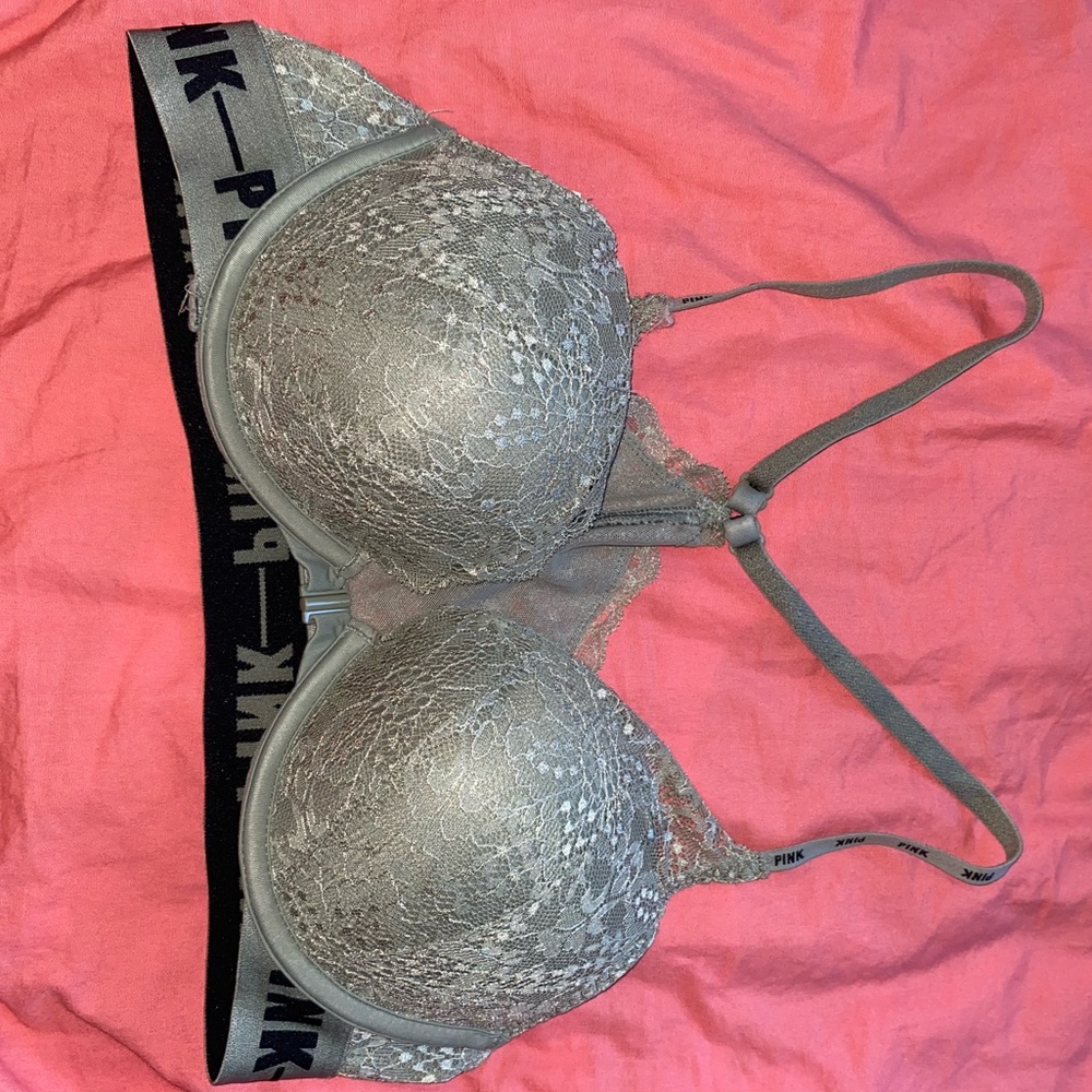 Pink Victoria’s Secrets bra